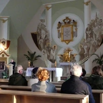 Droga Krzyżowa chłopaków ze skoczowskiej Przestrzeni Opatrzności w Pogórzu