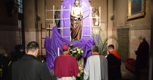 Misterium w Piekarach Śl. 2026 - Gorzkie żale