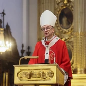 Abp Galbas w Wielki Piątek: Świat jest w ręku Boga, a nie przypadku