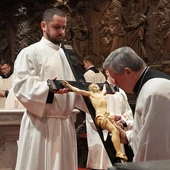 Wielki Piątek w katedrze wrocławskiej