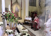 Liturgia Wielkiego Piątku w parafii NSPJ w Mysłowicach