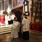 Płock. Wielki Piątek w katedrze