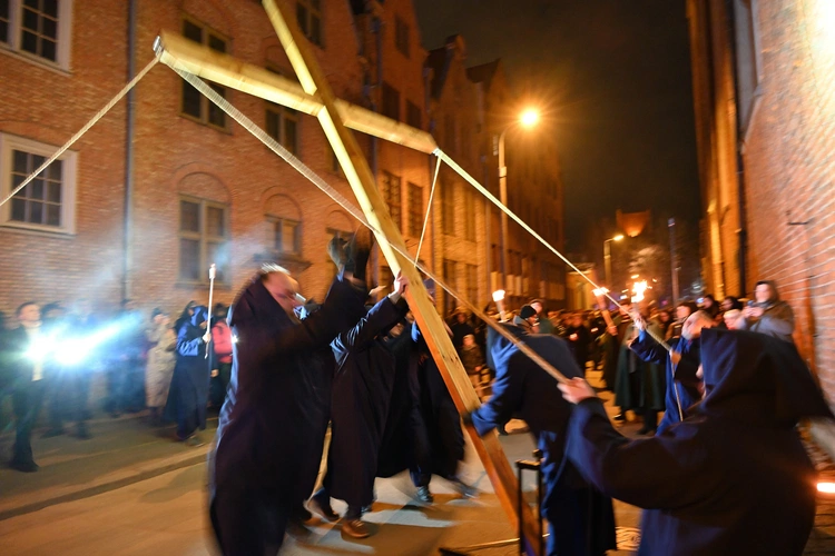 Nocne Misterium Krzyża po raz 11.
