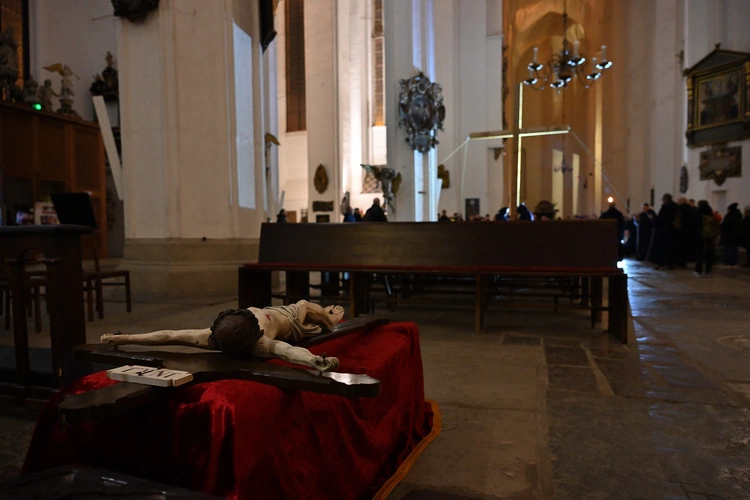 Nocne Misterium Krzyża po raz 11.
