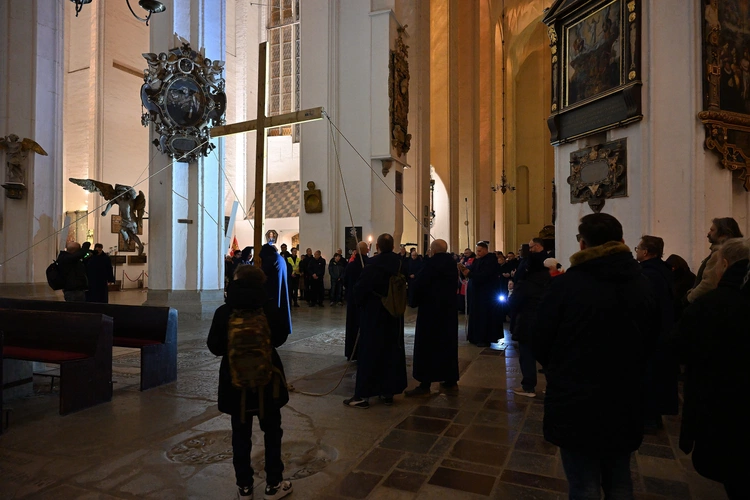 Nocne Misterium Krzyża po raz 11.
