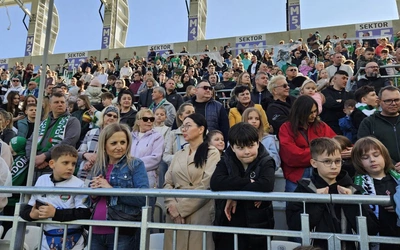 Święcenie pokarmów na stadionie Radomiaka