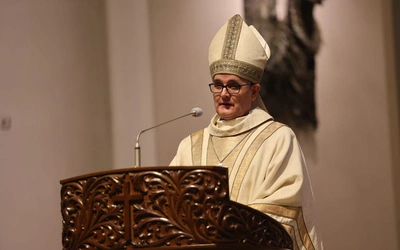Abp Przybylski: Jeśli w czymkolwiek utraciliście sens, to uwierzcie na nowo i przyjmijcie prawdę o zmartwychwstaniu Chrystusa