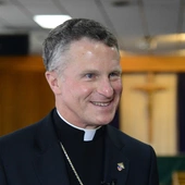 Abp Broglio: wojna zawsze powinna być ostatecznością