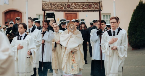 Od pustego grobu do żywej wiary