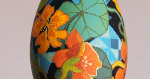 Odblaski Wielkiej Nocy na skorupkach wymalowane