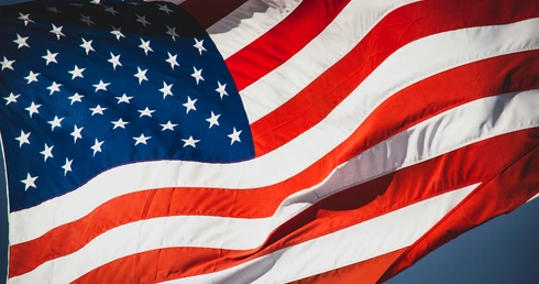 Axios: USA, Iran i mediatorzy prowadzą rozmowy w sprawie 45-dniowego zawieszenia broni