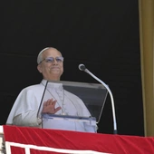 Leon XIV: trwajmy w błaganiu o dar pokoju dla całego świata