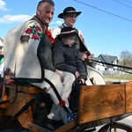 Banderia z figurą zmartwychwstałego Chrystusa