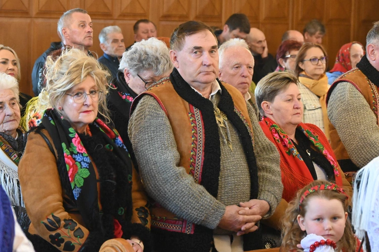 Banderia z figurą zmartwychwstałego Chrystusa