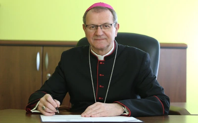 Przewodniczący Episkopatu apeluje o modlitwę o pokój w jedności z Papieżem