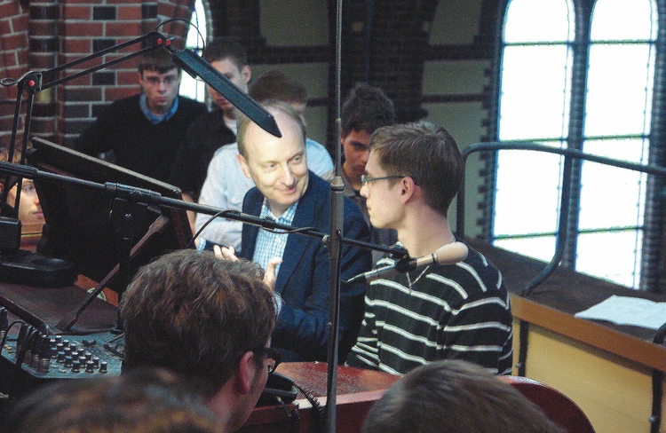 D. Titterington podczas kursu w gliwickiej katedrze w 2011 r. 