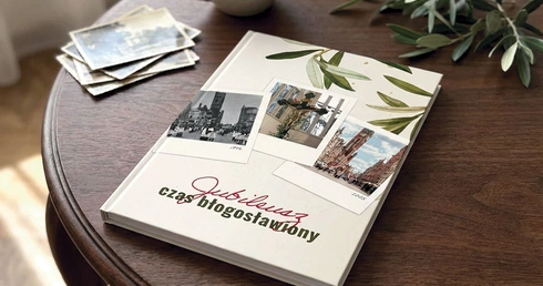 Wydawnictwo może zainteresować nie tylko uczestników tych wydarzeń, ale także tych, którzy chcą zobaczyć, czym żył wówczas Kościół gdański  i co warto z tego czasu zachować. Album można kupić w parafiach, które go zamówią, a także przez internet za pośrednictwem: galilea-sklep.pl.