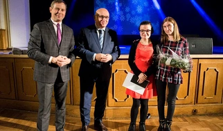 Ławeczka. Historia o godności i marzeniach