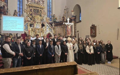 Tęsknota termometrem miłości. Bierzmowanie w Dzierżoniowie