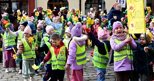 Żółty Marsz Nadziei w Świdnicy