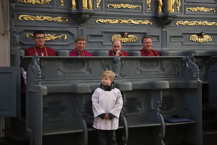 Włączenie nowych kanoników Katedralnej Kapituły Łowickiej