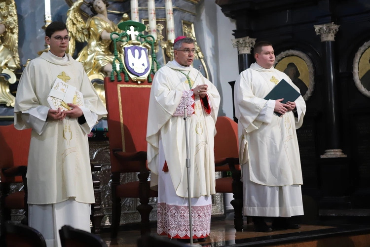 Włączenie nowych kanoników Katedralnej Kapituły Łowickiej