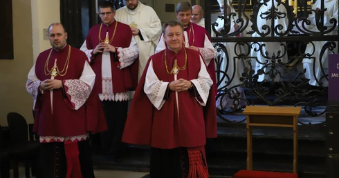 Włączenie nowych kanoników Katedralnej Kapituły Łowickiej