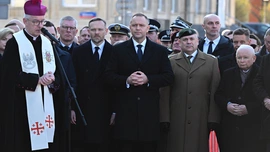 Msza w rocznicę katastrofy smoleńskiej. Bp Lechowicz: Jeśli chcemy dobrze służyć Polsce, powinniśmy podporządkować partyjne interesy dobru wspólnemu