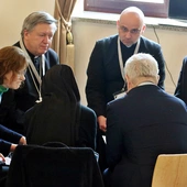 Abp Kupny na synodzie: Chcemy wejść na drogę nawrócenia czy trwać w utartych schematach?