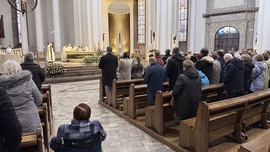 Bp Szkudło: Dobro, które czynimy w imię Jezusa, jest jawnym znakiem, że grób jest pusty