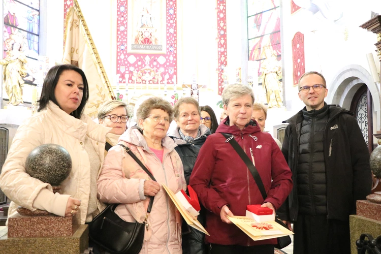 Miłość miłosierna lekiem na wszystko - choroby, głód, samotność, niepełnosprawność, bezdomność