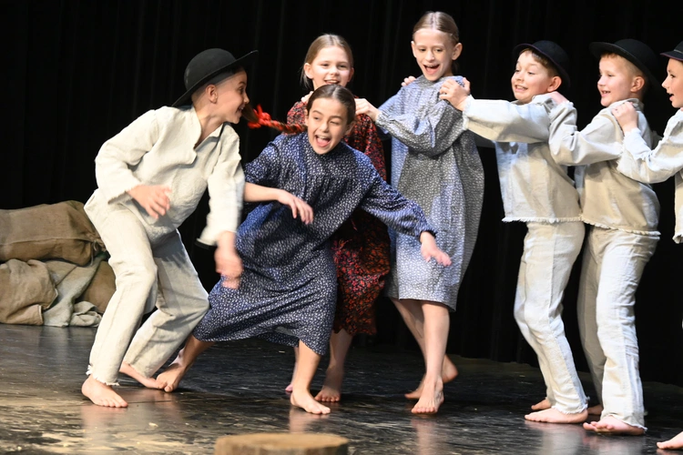 500 małych aktorów w Ludźmierzu