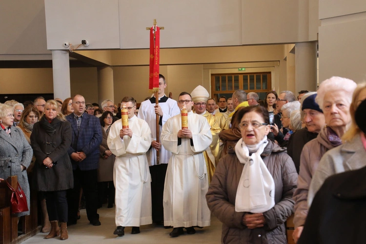 Płock. Niedziela Miłosierdzia w sanktuarium cz. I