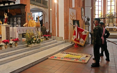 Modlitwa za ofiary zbrodni katyńskiej. "Naszym zadaniem jest budzić sumienia"