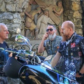 Pielgrzymka motocyklistów do katedry opolskiej