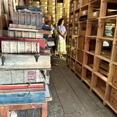 Przed naukowcami  do zbadania jeszcze około  160 metrów bieżących archiwaliów.