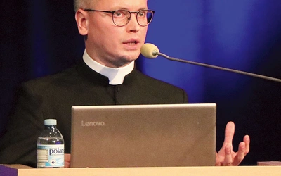 Diecezjalnym duszpasterzem tej grupy jest ks. Jakub Jasiak z parafii katedralnej. 