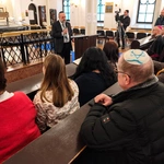 Abp Adrian Galbas w synagodze Nożyków