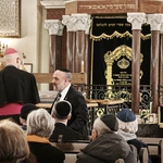 Abp Adrian Galbas w synagodze Nożyków