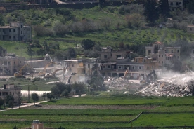 Izraelska armia wyburza domy w libaskiej wiosce Mais al-Jabal