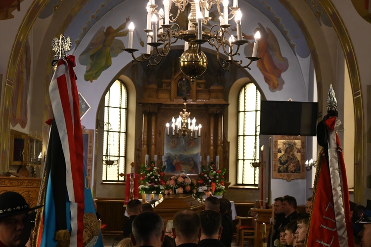Pożegnanie mamy, nauczycielki, społeczniczki