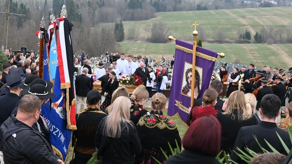 Pożegnanie mamy, nauczycielki, społeczniczki