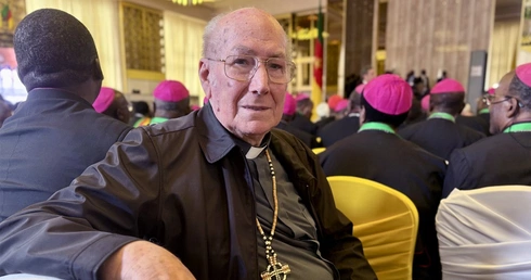 Biskup, który "dostał kopniaka" od Franciszka, by nie siedzieć na emeryturze, mówi, że przyszłość Kościoła to Afryka