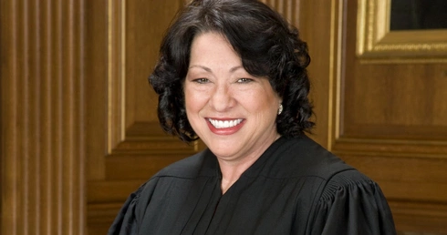 Sędzia Sądu Najwyższego USA przeprasza kolegę-sędziego. Incydent ujawnił napięcia w Sądzie Najwyższym