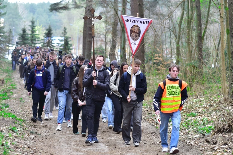 Pielgrzymka maturzystów do Gietrzwałdu