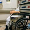 Pacjent w trybach systemu. Dlaczego w polskich szpitalach prawa człowieka zostają za drzwiami?