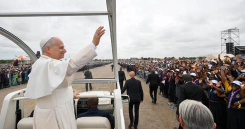 Leon XIV: nie zatrzymujcie się na bólu. "Chrystus idzie z nami i daje przyszłość"