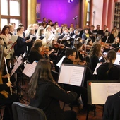 Synodalne Dzieło Muzyczne na Popowicach. "Jezus idzie z nami i pyta o nasze serce"