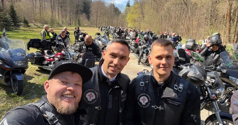 Księża z God's Guards rozpoczęli sezon w Bojanicach