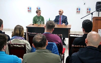 Ambasador Libanu spotkał się z wrocławskimi studentami. "To nie nasza wojna"